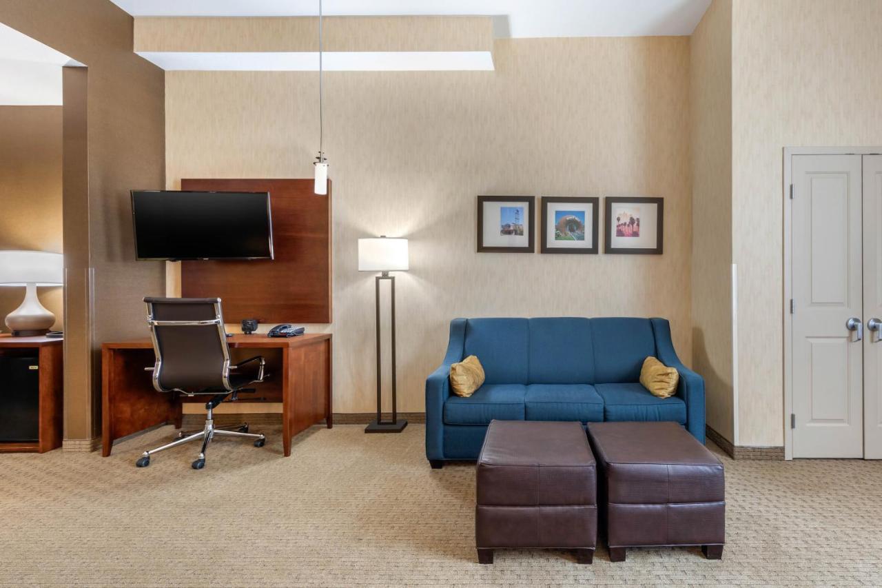 Comfort Suites Near City Of Industry - Los Angeles La Puente Eksteriør bilde